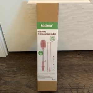 New never used Haakaa silicone cleaning brush set